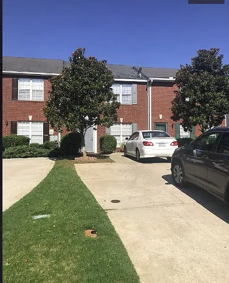 5786 Strathmoor Manor Cir — Photo 1