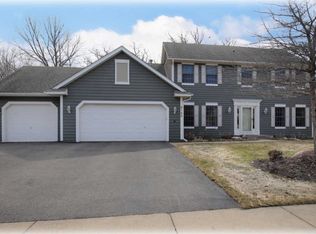 8122 Everest Ln N, Maple Grove, MN 55311