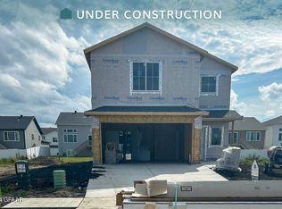 1827 41st Ave S, Grand Forks, ND 58201