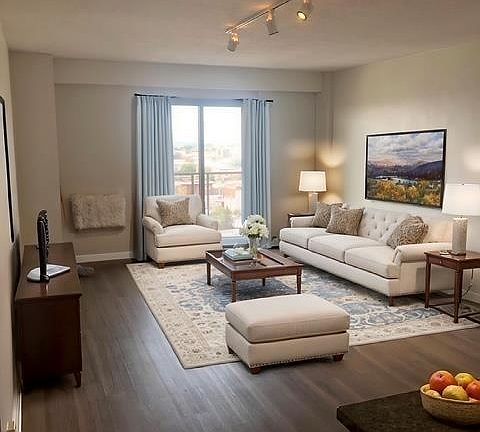 2nd image of 5701 Boulevard 17j W