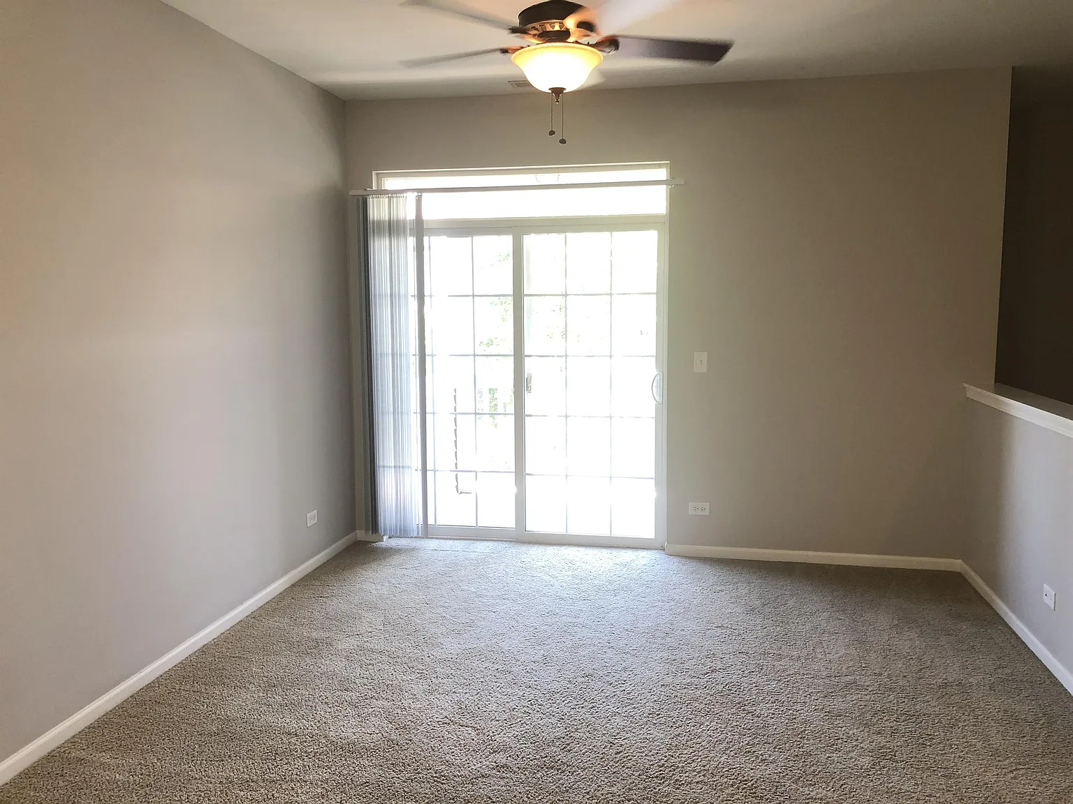 2220 Aurora #24 - 1 — Photo 2