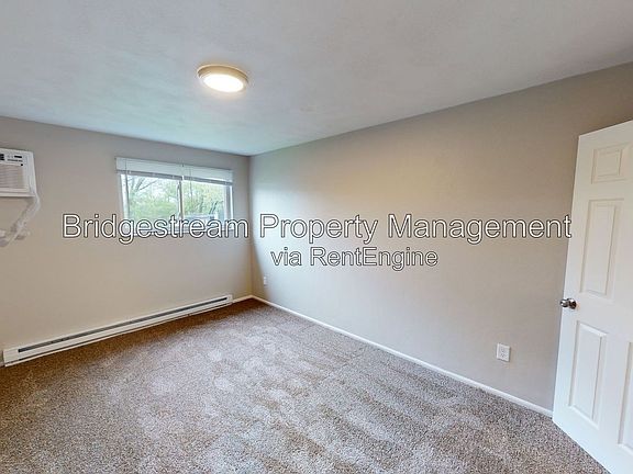 5th image of 95 N Gebhart Church Rd Unit B