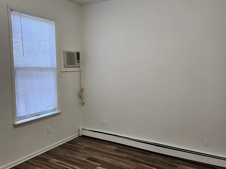 84 Lake Ave — Photo 7