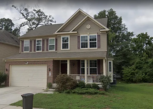 914 Saint Martins Loop Photo 1