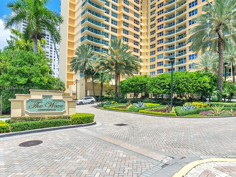 2501 S Ocean Dr #809 — Photo 54