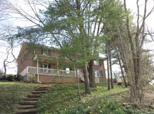 106 Haven Dr, Radford, VA 24141