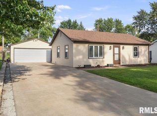 7115 Cedar St, Davenport, IA