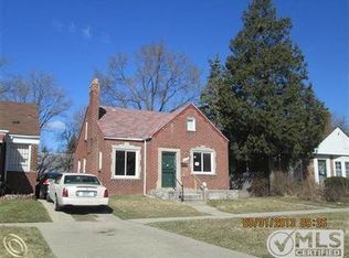 19135 Murray Hill St, Detroit, MI 48235