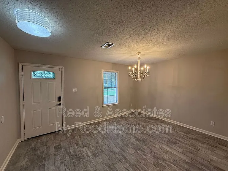 3040 Delvan Cv — Photo 10