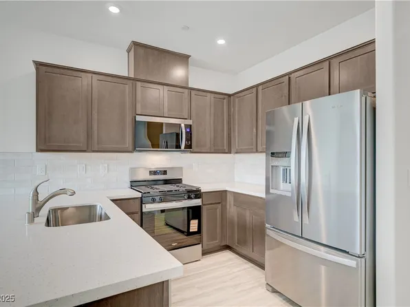 606 Bellus Pl, Henderson, NV 89015