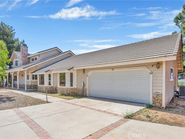 33805 Hanawalt Rd, Saugus, CA 91390