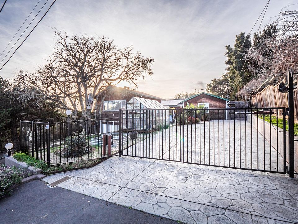 1st image of 3537 Mission Dr