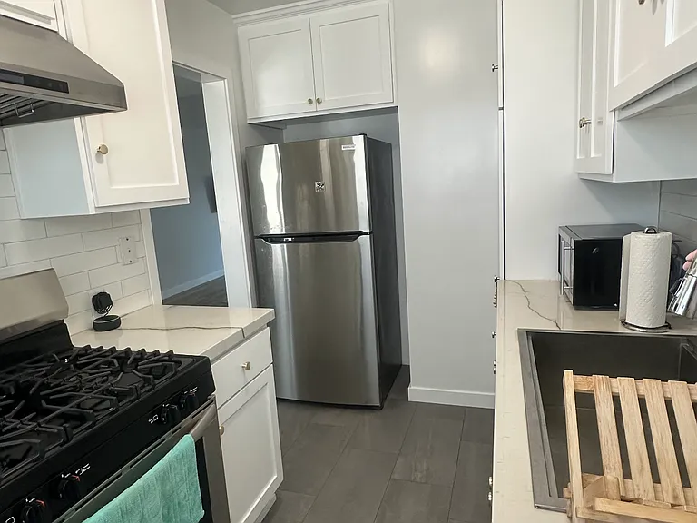 1315 N Poinsettia Pl #7 — Photo 10