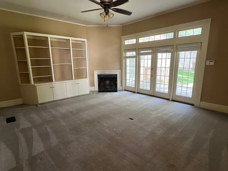 702 Cloverdale Rd — Photo 9
