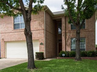 404 Newport Dr, Flower Mound, TX 75028