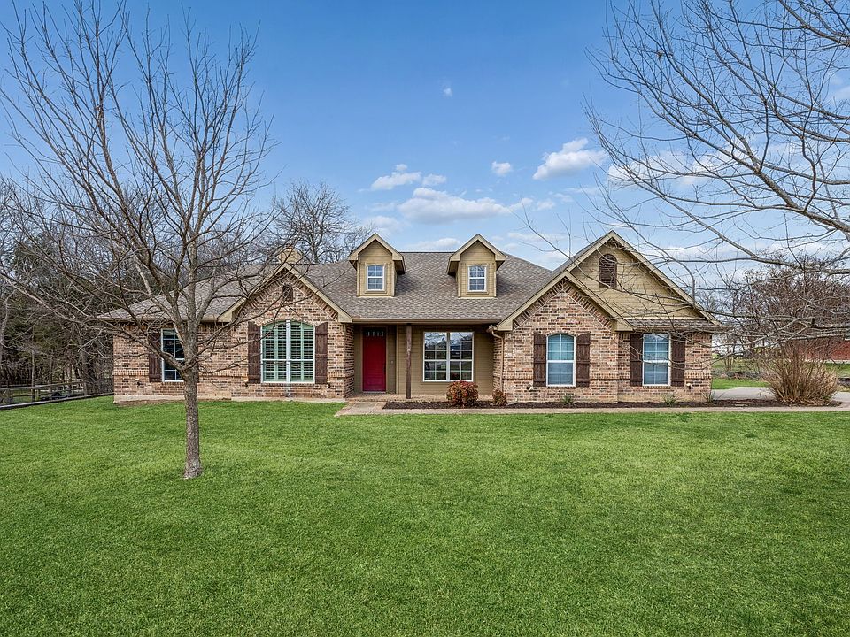 1st image of 214 Pecan Hollow Cir