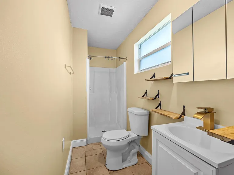 120 Pleasant Pl — Photo 10