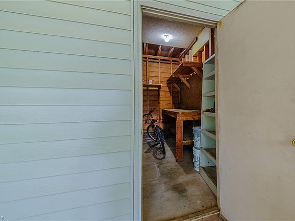 4th image of 435 Lakecrest Dr