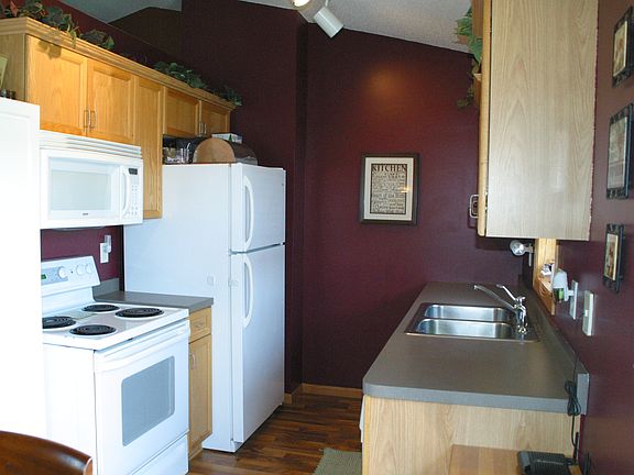 5th image of 6370 207th St N