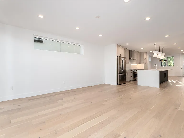 2088 Eliot St — Photo 15