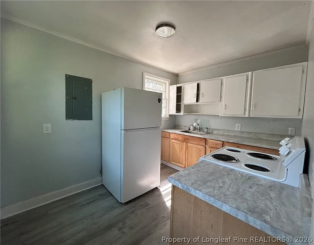 2 bed, 1.0 bath, 792 sqft, $1,200 — Photo 4