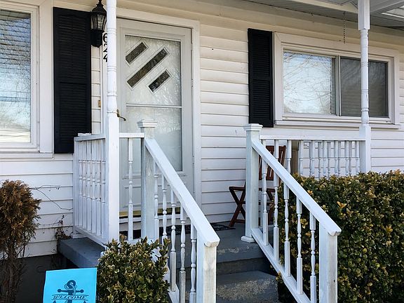 3rd image of 624 Martha Ave