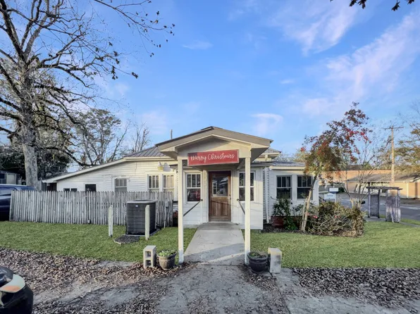 307 N Jackson St, Kosciusko, MS 39090