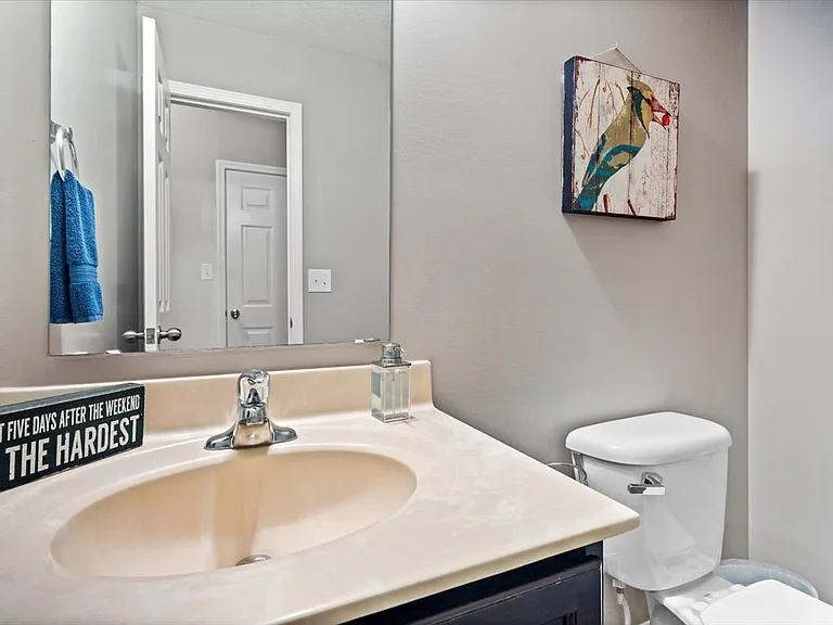 993 Kempson Ct — Photo 24