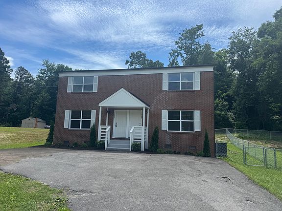 2nd image of 1208 Park Hill Cir NW
