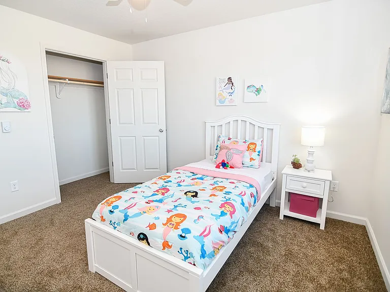 2218 Newton Rd — Photo 22