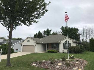 4200 E Barton Rd, Oak Creek, WI 53154