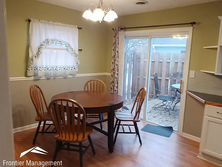 2417 Galloway Dr — Photo 3
