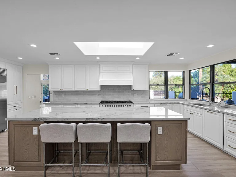 6834 E Belmont Cir — Photo 9