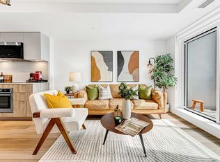 8 Cedarland Dr #1115, Markham, ON L6G 1E3