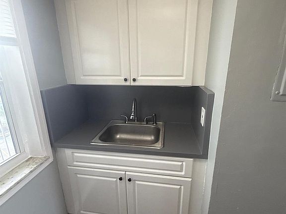 4th image of 2605 NW 135th St APT 309