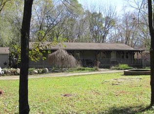 2027 Huntington Rd, Waterloo, IA 50701