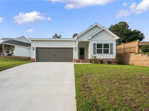 5520 Cross Creek Dr, Mobile, AL 36693