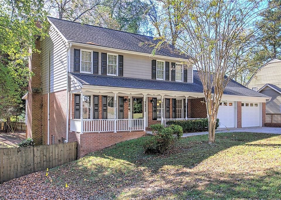 1st image of 2864 Holly Oaks Dr