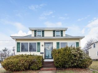 903 Westford St, Lowell, MA 01851
