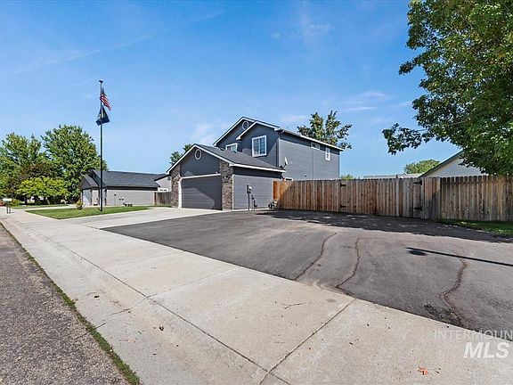 2nd image of 1050 N Haven Cove Ave