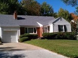 2406 W 75th Pl, Prairie Village, KS 66208