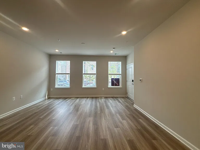 42635 Darala Dr — Photo 9