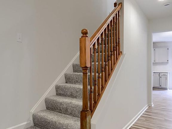 5th image of 25 Greythorne Rd