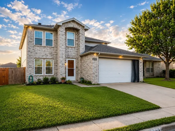 8721 Hunters Trl, Fort Worth, TX 76123