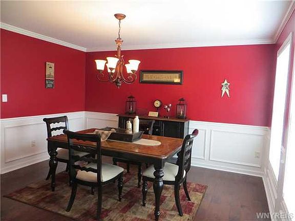 5th image of 131 Chancellor Ln