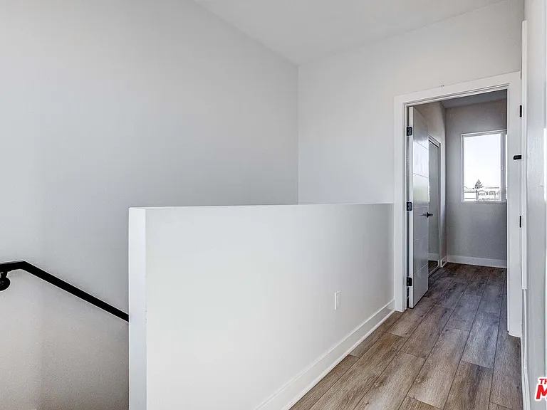 624 W 83rd St #1/2 — Photo 22