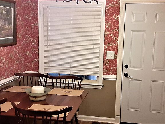 5th image of 4516 Eden Dr NW