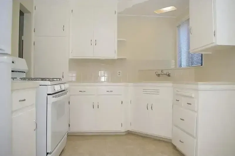 Linvale Townhomes — Photo 4