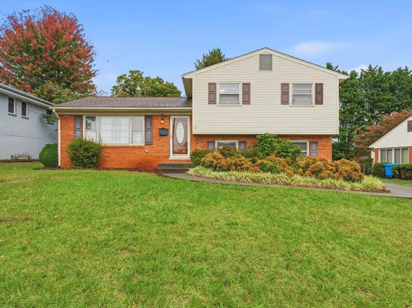 202 Monterey Ave NE, Roanoke, VA 24012