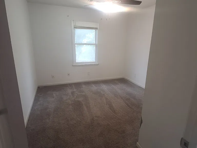 2146 Country Walk Way SE #B — Photo 17